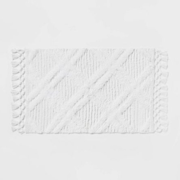 Threshold Diamond Embossed Tasseled Woven Bath Rug White 20 x 36” - Picture 2 of 6